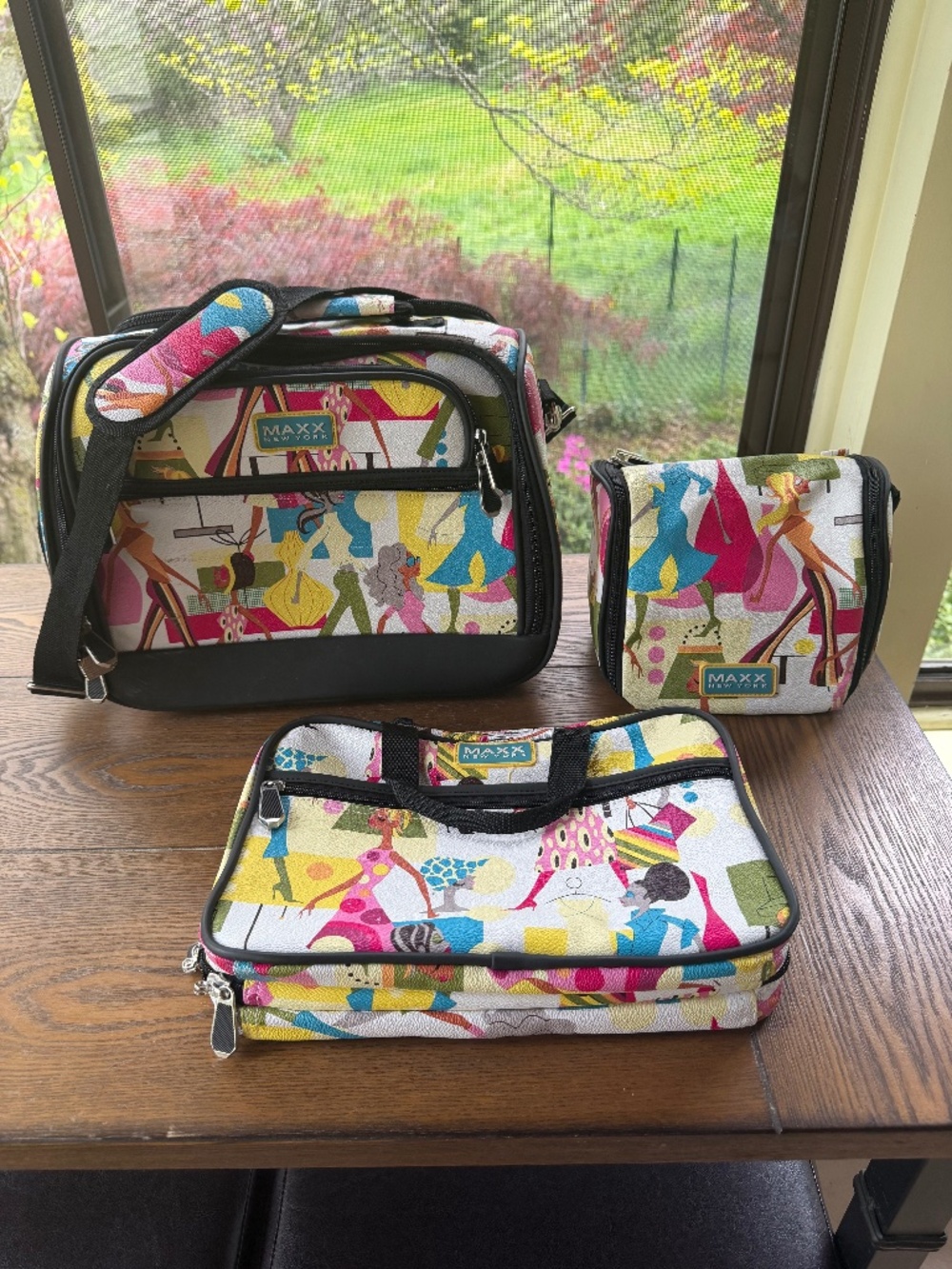 Maxx New York Y2K Retro Print Fashion Girls Travel Bag 3-Piece Luggage Set